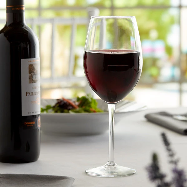 Libbey 7553-1178N Vina 17 Oz. Tall Wine Glass With Pour Lines - 12/Case 1 Libbey 7553-1178N Vina 17 Oz. Tall Wine Glass With Pour Lines - 12/Case