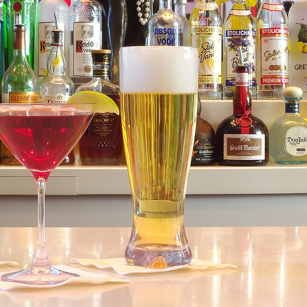 Front Of The House ABR006CLT23 Drinkwise 16 Oz. Tritan Plastic Pilsner Glass - 12/Pack 2 Front Of The House ABR006CLT23 Drinkwise 16 Oz. Tritan Plastic Pilsner Glass - 12/Pack - Image 2