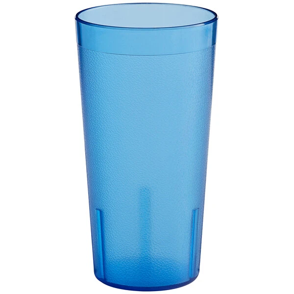 Choice 20 Oz. Blue SAN Plastic Pebbled Tumbler - 12/Pack 2 Choice 20 Oz. Blue SAN Plastic Pebbled Tumbler - 12/Pack - Image 2