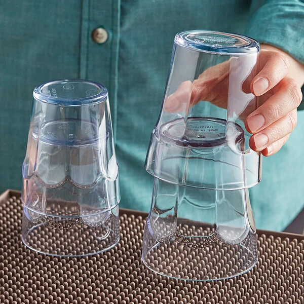 Choice 12 Oz. Clear SAN Plastic Paneled Tumbler - 12/Pack 3 Choice 12 Oz. Clear SAN Plastic Paneled Tumbler - 12/Pack - Image 3