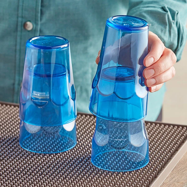 Choice 10 Oz. Blue SAN Plastic Paneled Tumbler - 12/Pack 3 Choice 10 Oz. Blue SAN Plastic Paneled Tumbler - 12/Pack - Image 3