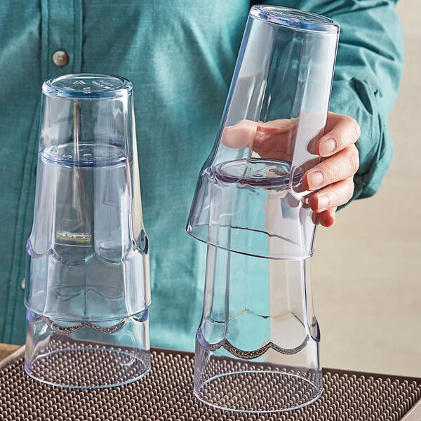 Choice 20 Oz. Clear SAN Plastic Paneled Tumbler - 12/Pack 3 Choice 20 Oz. Clear SAN Plastic Paneled Tumbler - 12/Pack - Image 3