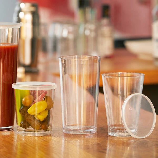 American Metalcraft 12 Oz. Reusable Clear Plastic Tumbler With Lid PTL12 2 American Metalcraft 12 Oz. Reusable Clear Plastic Tumbler With Lid PTL12 - Image 2