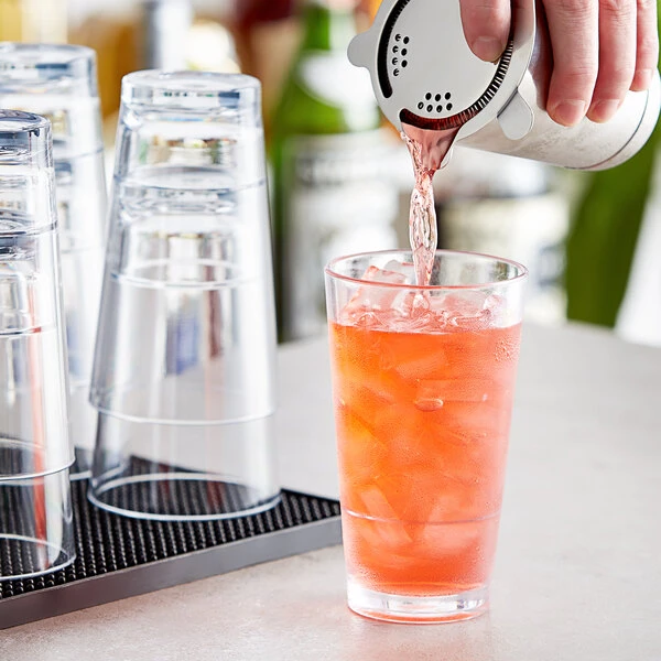 Acopa Endure 16 Oz. TRITAN® Plastic Mixing / Pint Glass - 12/Pack 3 Acopa Endure 16 Oz. TRITAN® Plastic Mixing / Pint Glass - 12/Pack - Image 3