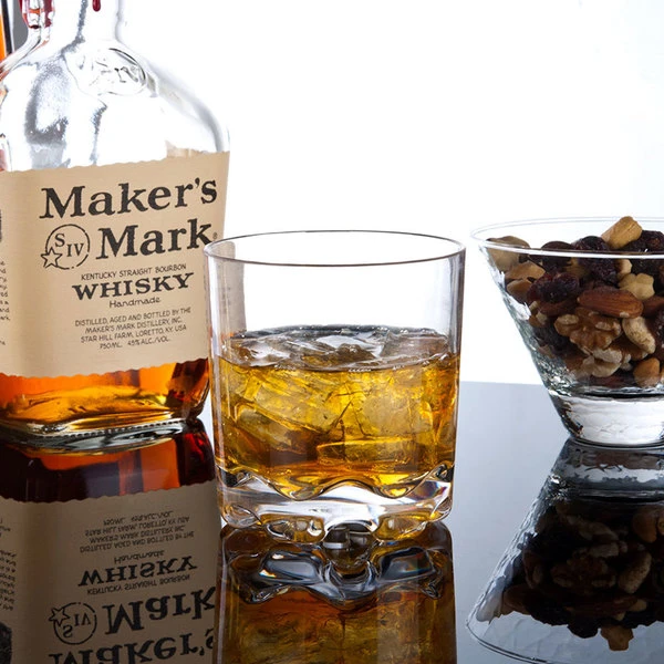 Thunder Group PLTHRG010C 10 Oz. Plastic Heavy Base Classic Rocks / Old Fashioned Glass 1 Thunder Group PLTHRG010C 10 Oz. Plastic Heavy Base Classic Rocks / Old Fashioned Glass